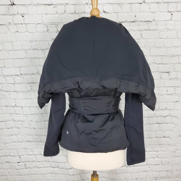 Lululemon Down To The Studio Jacket Black Puffer Wrap 6 - Picture 8 of 11